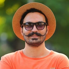 پیج اینستاگرام عمو روحی